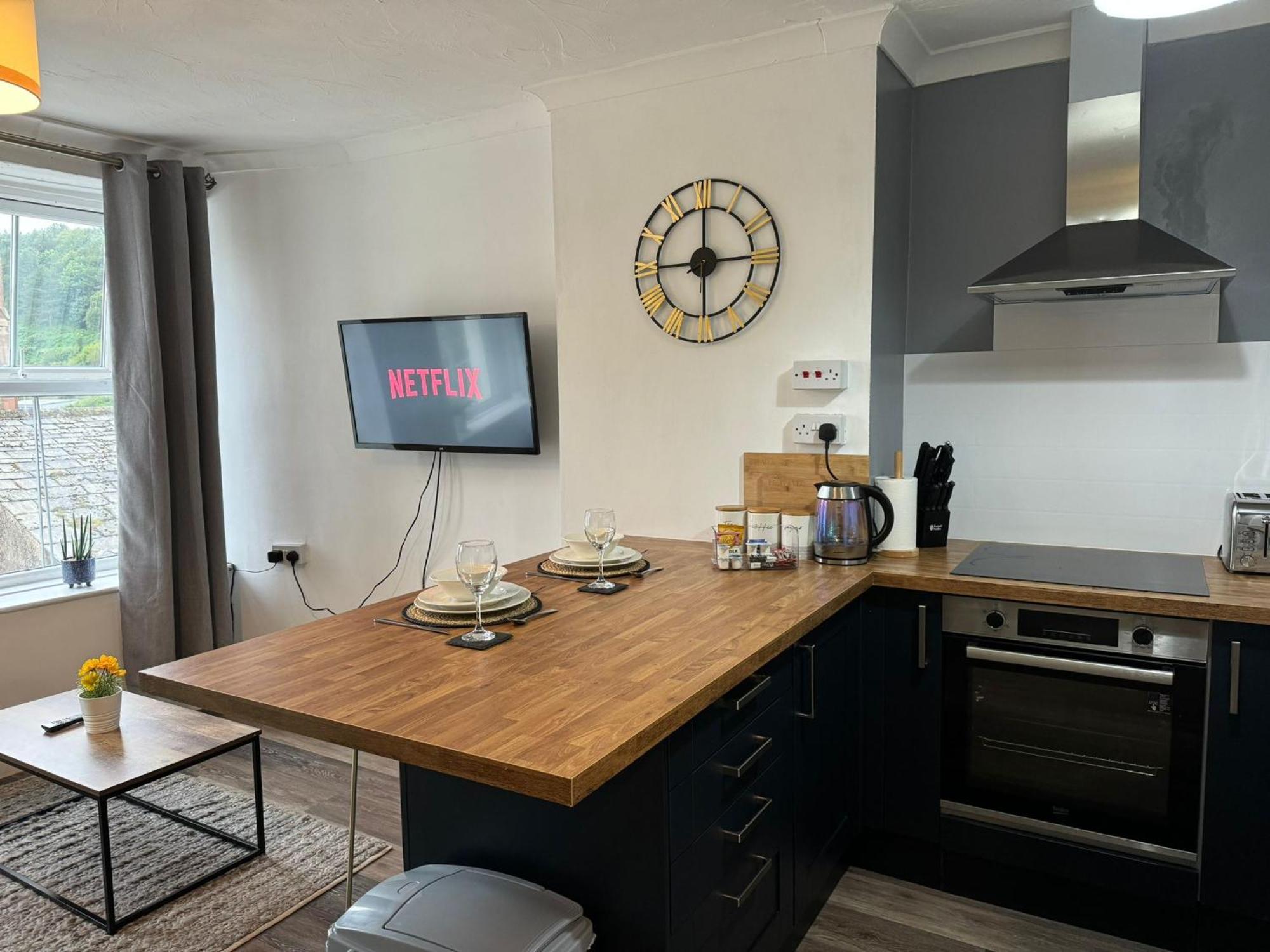 Apartment 5b Queens Street,